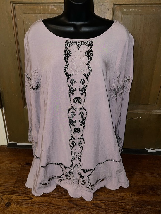 Kori Tops - Kori Crochet Lace Bell Sleeve Embroidered Tunic Mauve Romantic Boho Size L